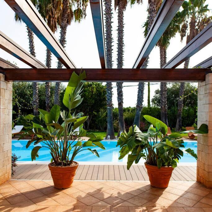 Spaziosa Villa Con Piscina E Giardino, بولينيانو آ ماري المظهر الخارجي الصورة